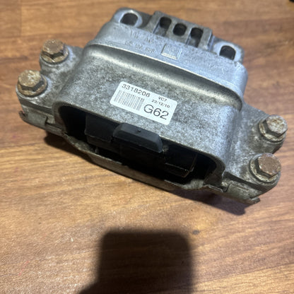 VOLKSWAGEN GOLF 2011 Mk6 (5K) Gearbox Mount 1.6 TDI 1K0199555BC Automatic DSG - Spares 4 Repairs