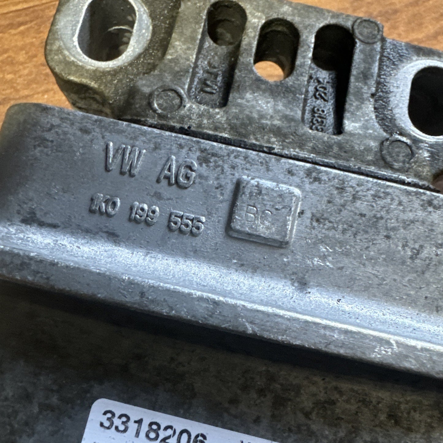 VOLKSWAGEN GOLF 2011 Mk6 (5K) Gearbox Mount 1.6 TDI 1K0199555BC Automatic DSG - Spares 4 Repairs