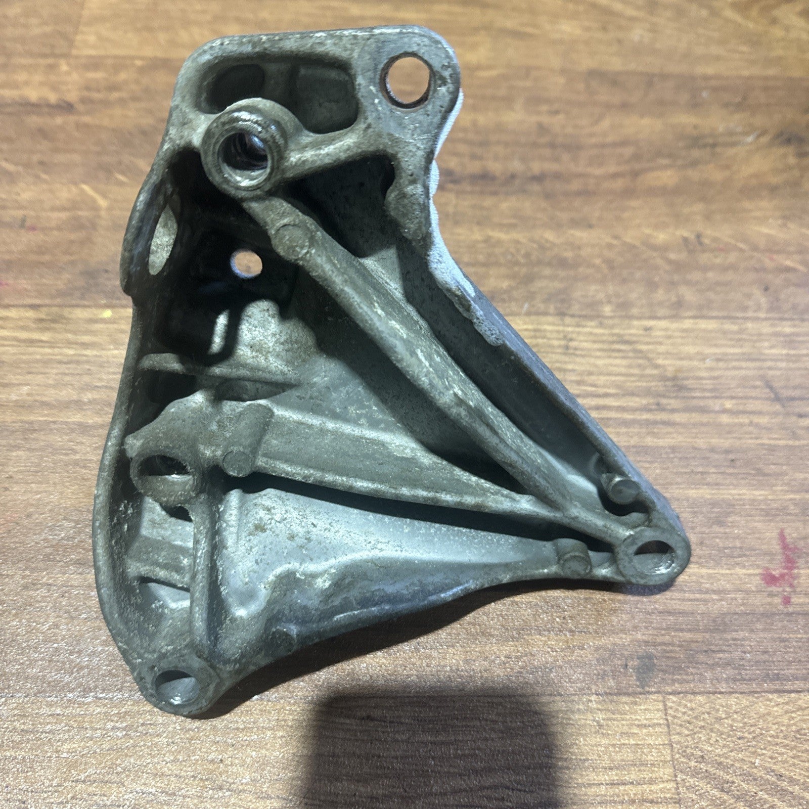 VW Golf 2011 1.6 Diesel Automatic Gearbox Mount Bracket 1K0199117BQ - Spares 4 Repairs
