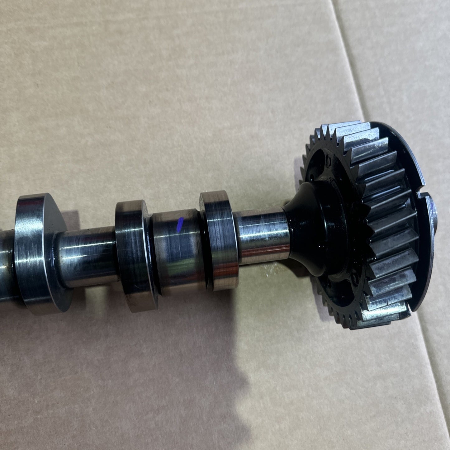 VW T5 Multivan Camshaft Engine 070109227B AXE 128KW 2.5 2006 - Spares 4 Repairs